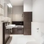 Superapart Jana Kazimierza 49 Secluded Urban Hideaway With Modern Comforts Warschau