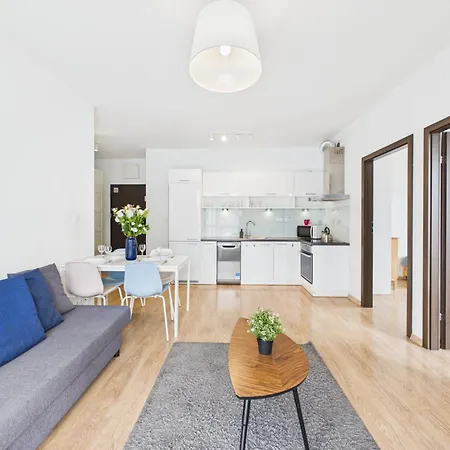 Superapart Jana Kazimierza 49 Secluded Urban Hideaway With Modern Comforts Apartment Warsaw