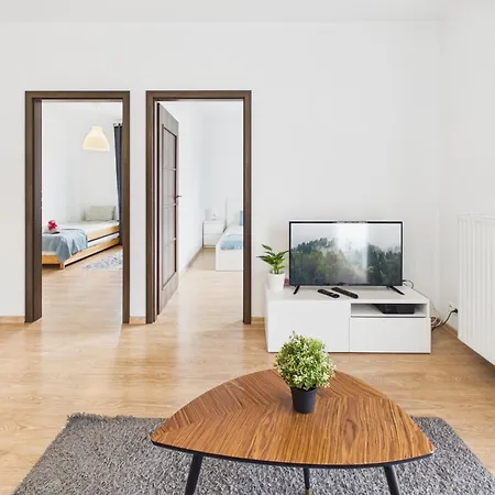 Superapart Jana Kazimierza 49 Secluded Urban Hideaway With Modern Comforts Apartment