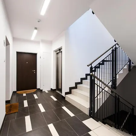 Apartman Superapart Jana Kazimierza 49 Secluded Urban Hideaway With Modern Comforts