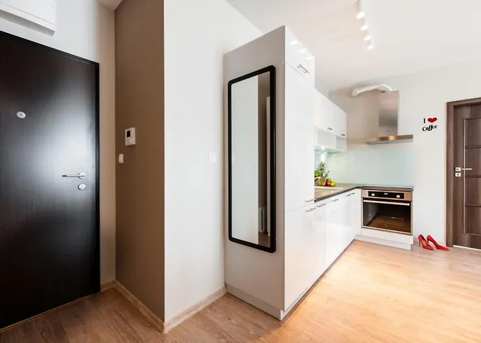 شقة Superapart Jana Kazimierza 49 Secluded Urban Hideaway With Modern Comforts وارسو